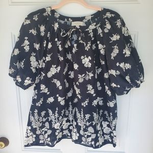 Loft Outlet Black/White Floral V Neck Drawstring Neckline Puffy Sleeve Size L